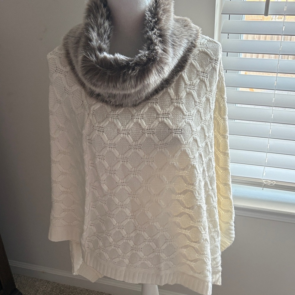 Talbots white sweater poncho with faux fur collar